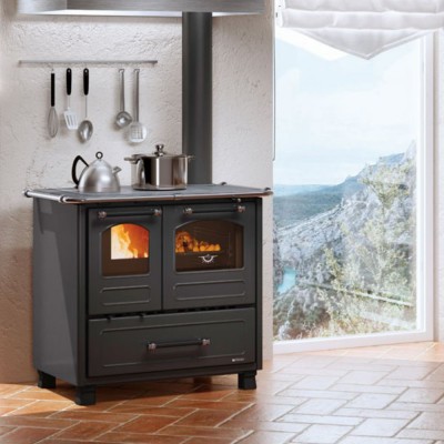 Ιταλική ξυλόσομπα κουζίνας La Nordica Family 4.5 μαύρο, 7.5kW - Ιταλικές ξυλόσομπες και Ενεργειακά τζάκια